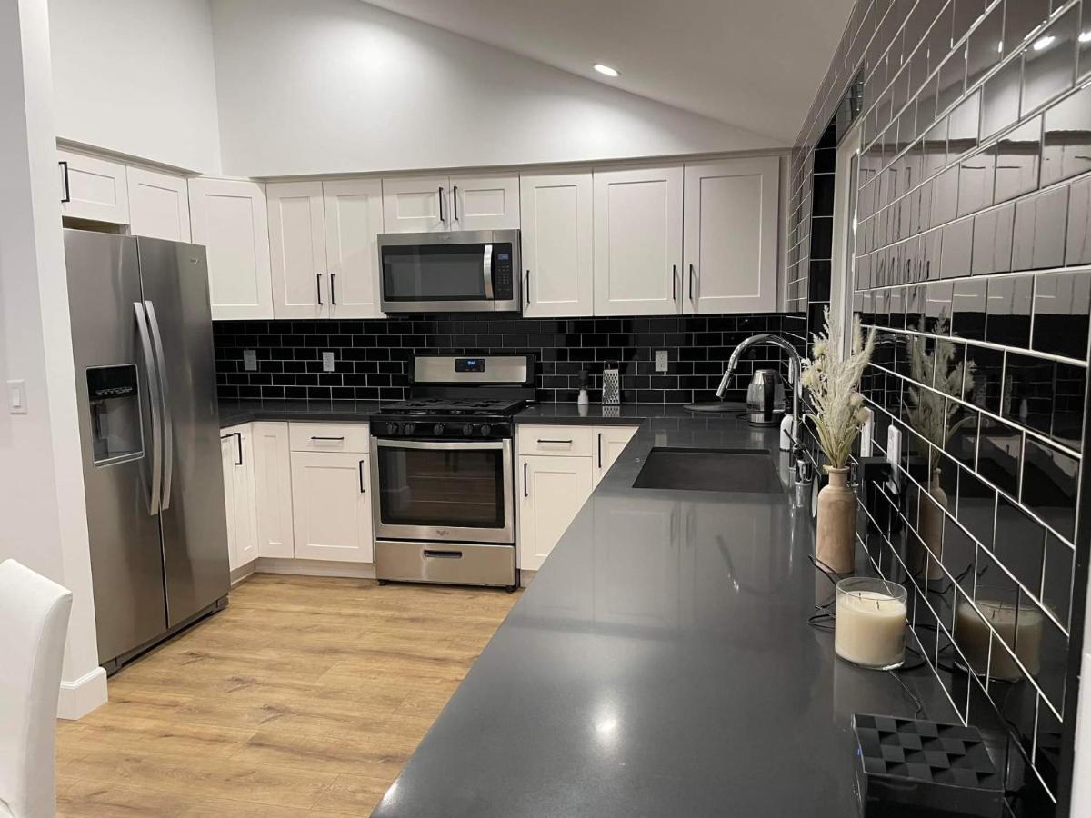 Gated Private House With Own Parking Sherman Oaks Лос-Анджелес Экстерьер фото