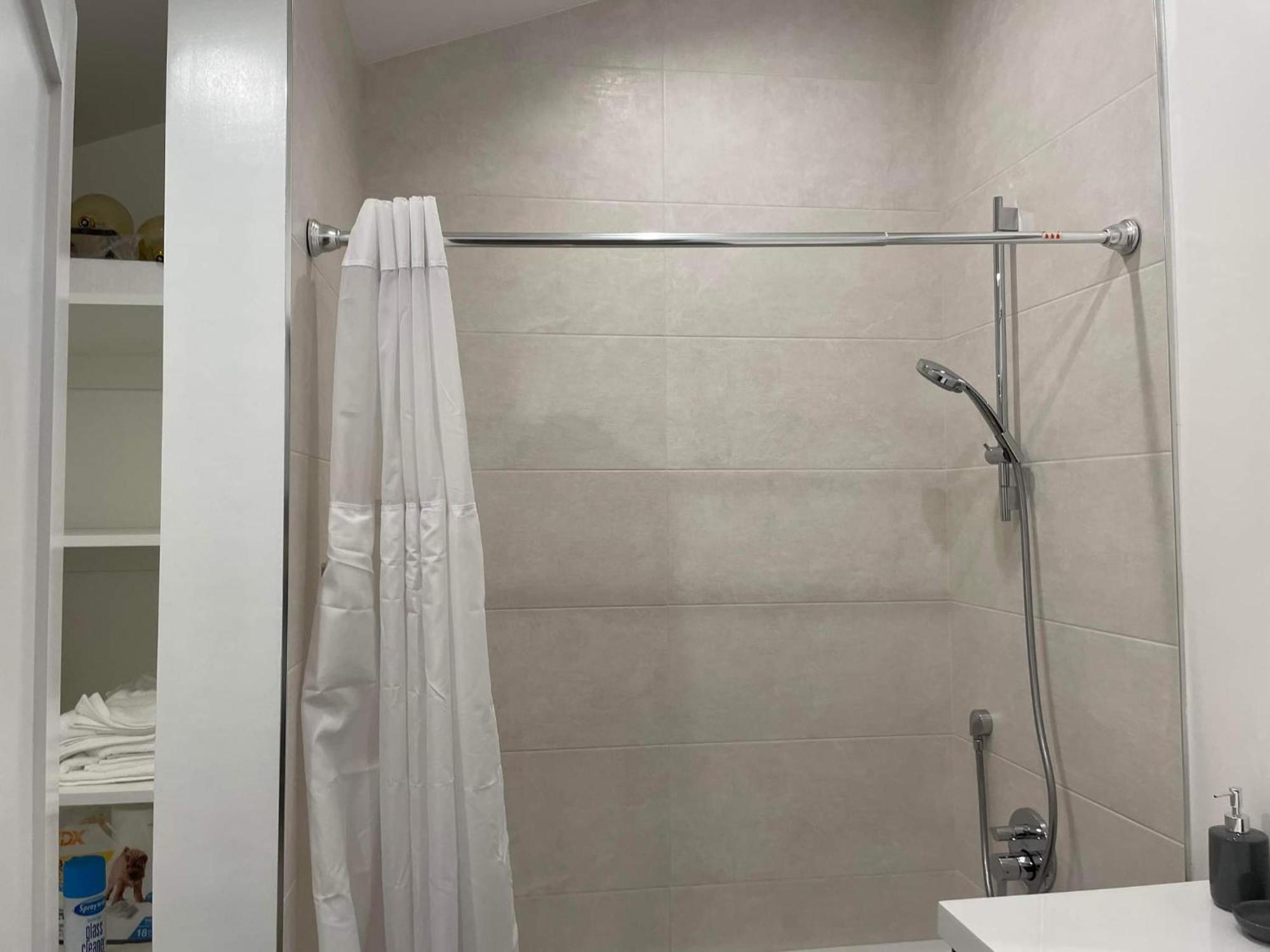 Gated Private House With Own Parking Sherman Oaks Лос-Анджелес Экстерьер фото